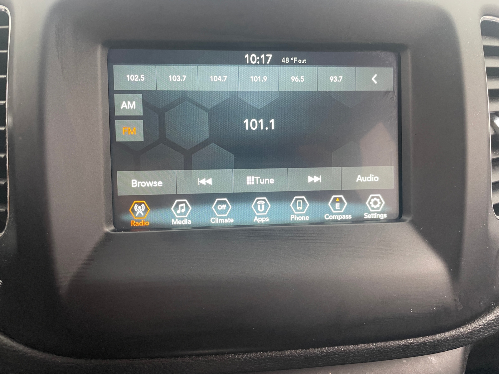 Thumbnail: 2019 Jeep Compass - 4