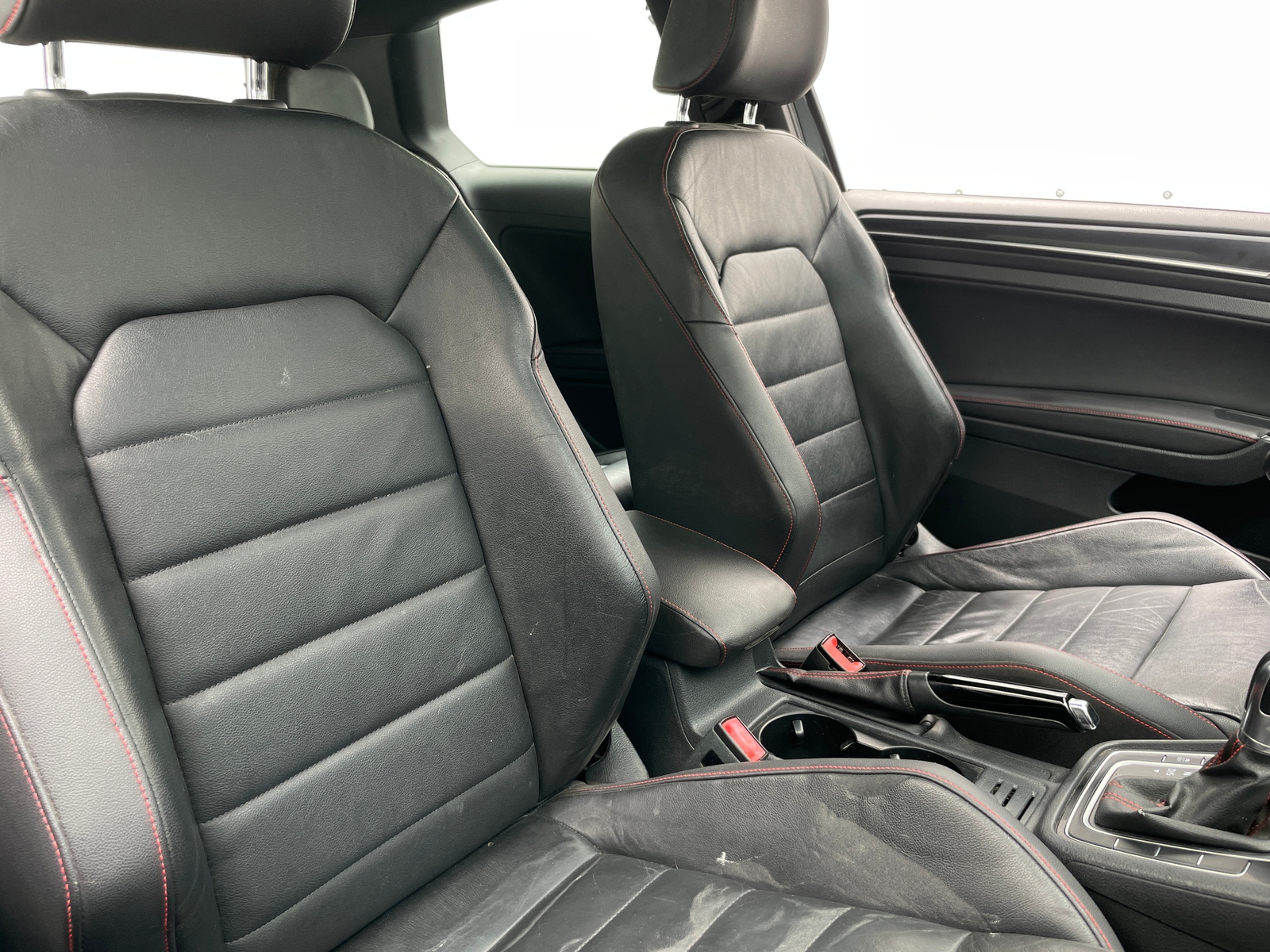 Thumbnail: 2015 Volkswagen Golf - 2