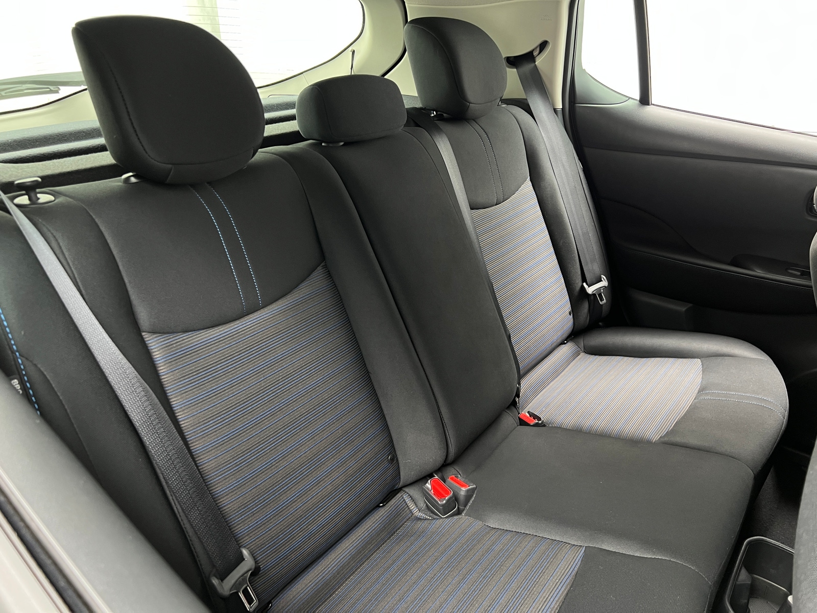 Thumbnail: 2023 Nissan Leaf - 6