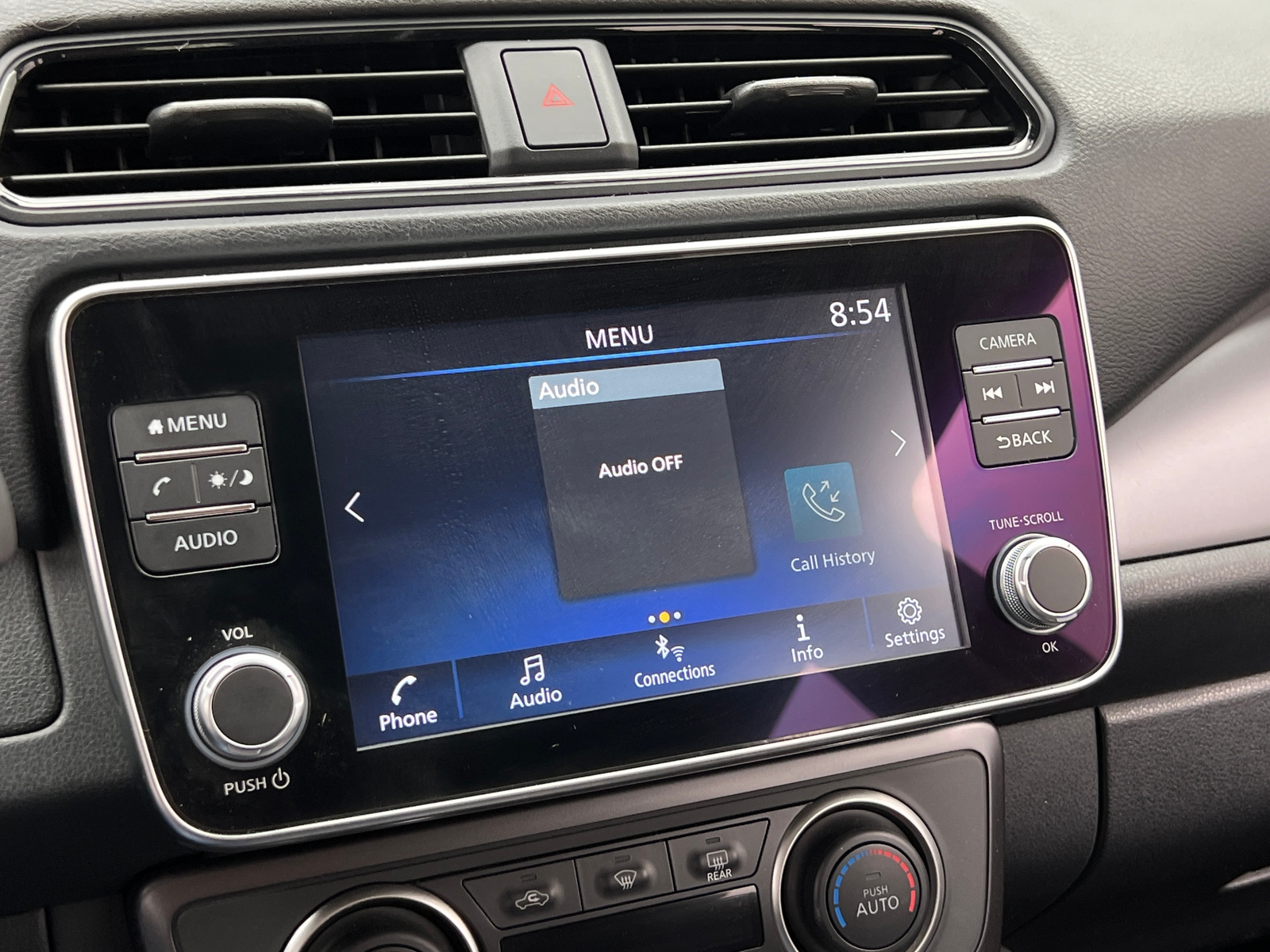 Thumbnail: 2023 Nissan Leaf - 4