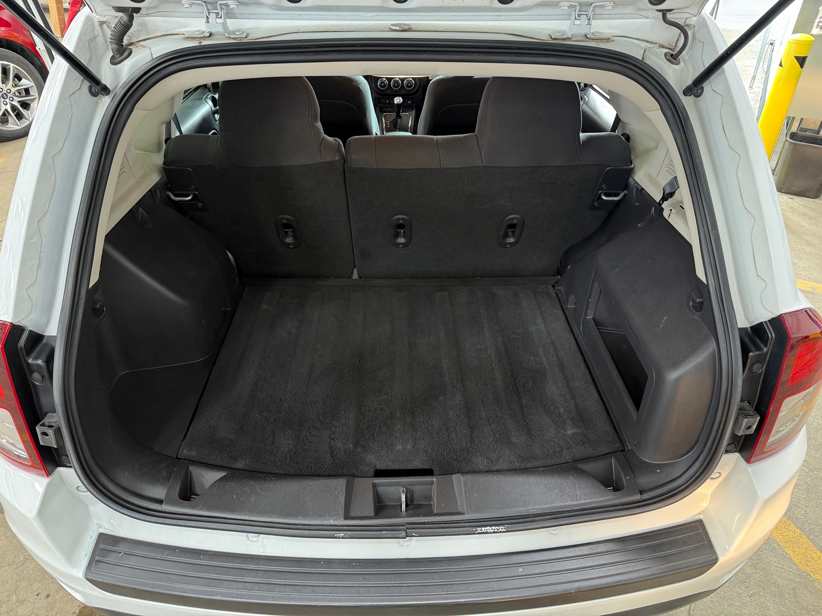 Thumbnail: 2015 Jeep Compass - 7