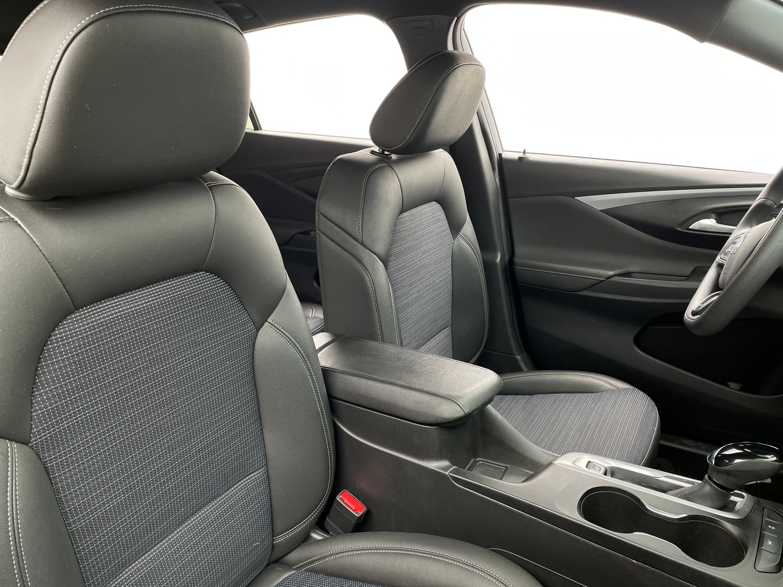 Thumbnail: 2025 Buick Envista - 2