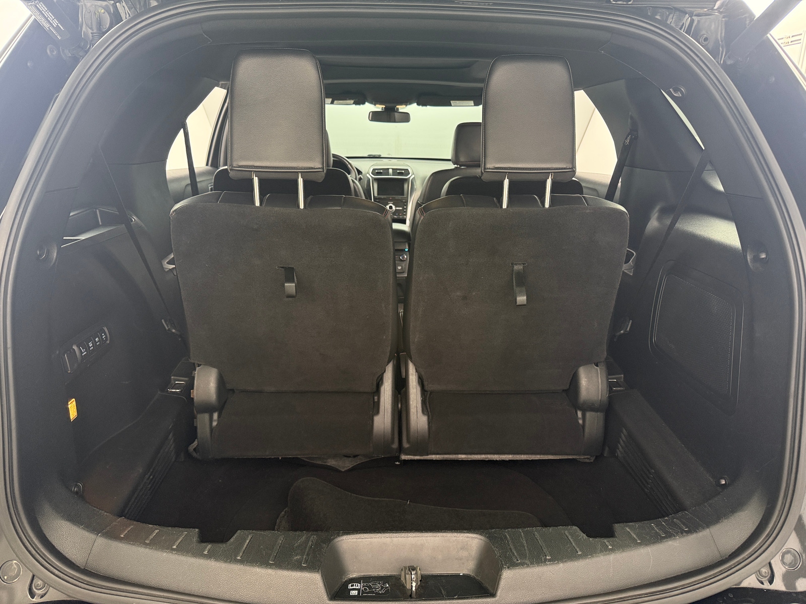 Thumbnail: 2019 Ford Explorer - 6