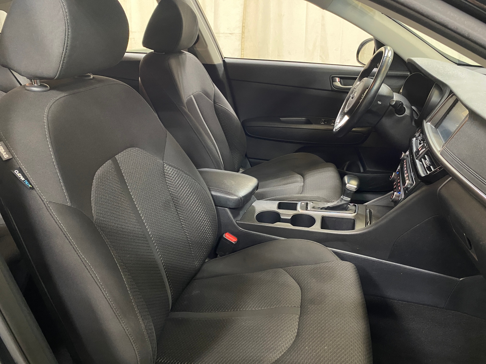 Thumbnail: 2016 Kia Optima - 2