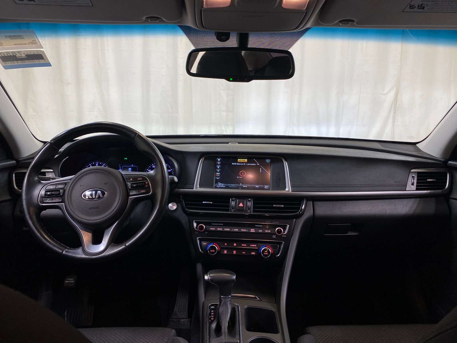 Thumbnail: 2016 Kia Optima - 3