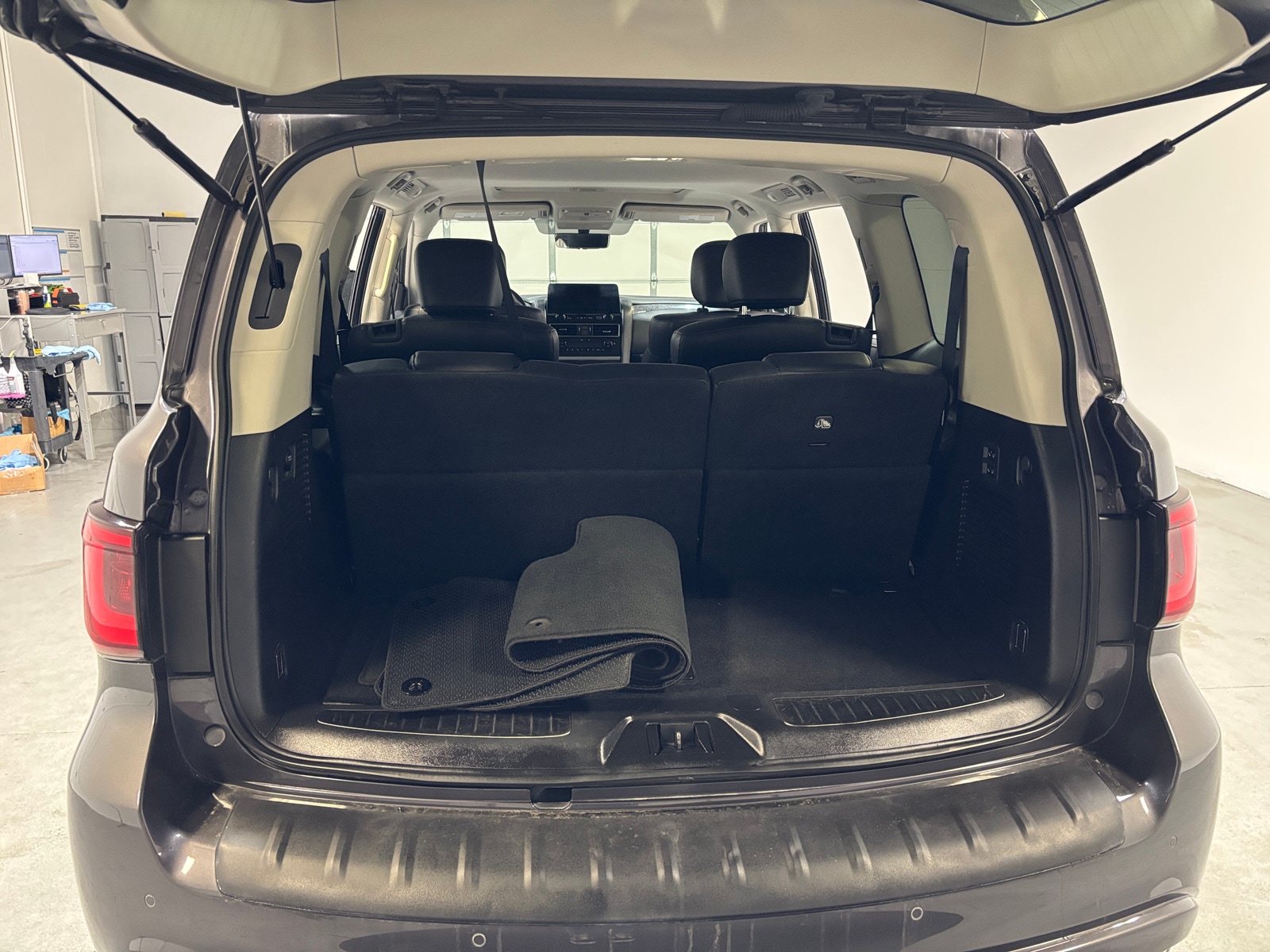 Thumbnail: 2024 INFINITI QX80 - 6