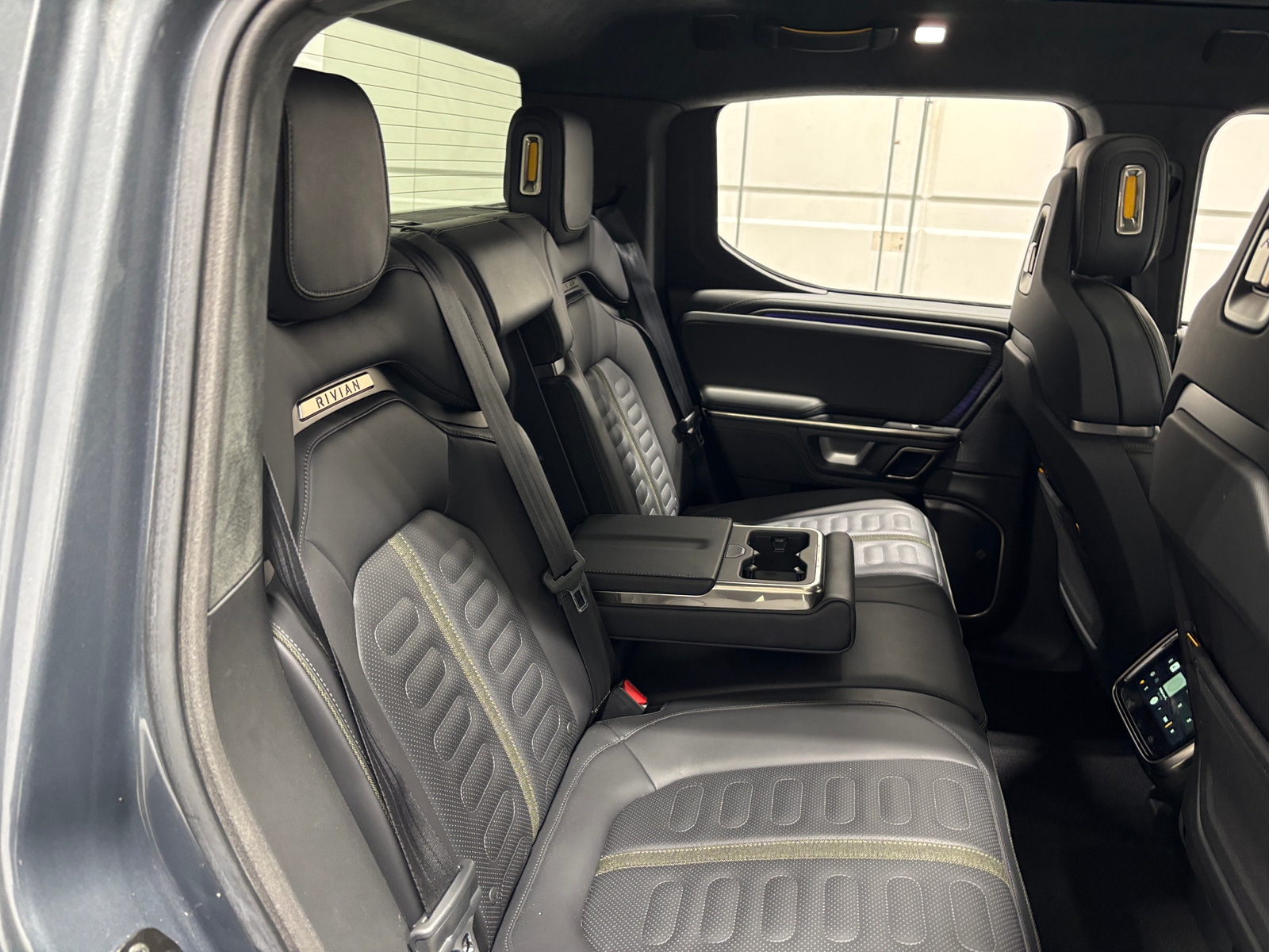Thumbnail: 2023 Rivian R1T - 5