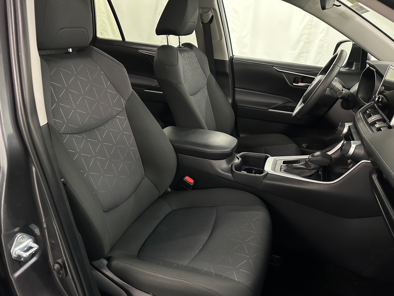 Thumbnail: 2025 Toyota RAV4 - 2