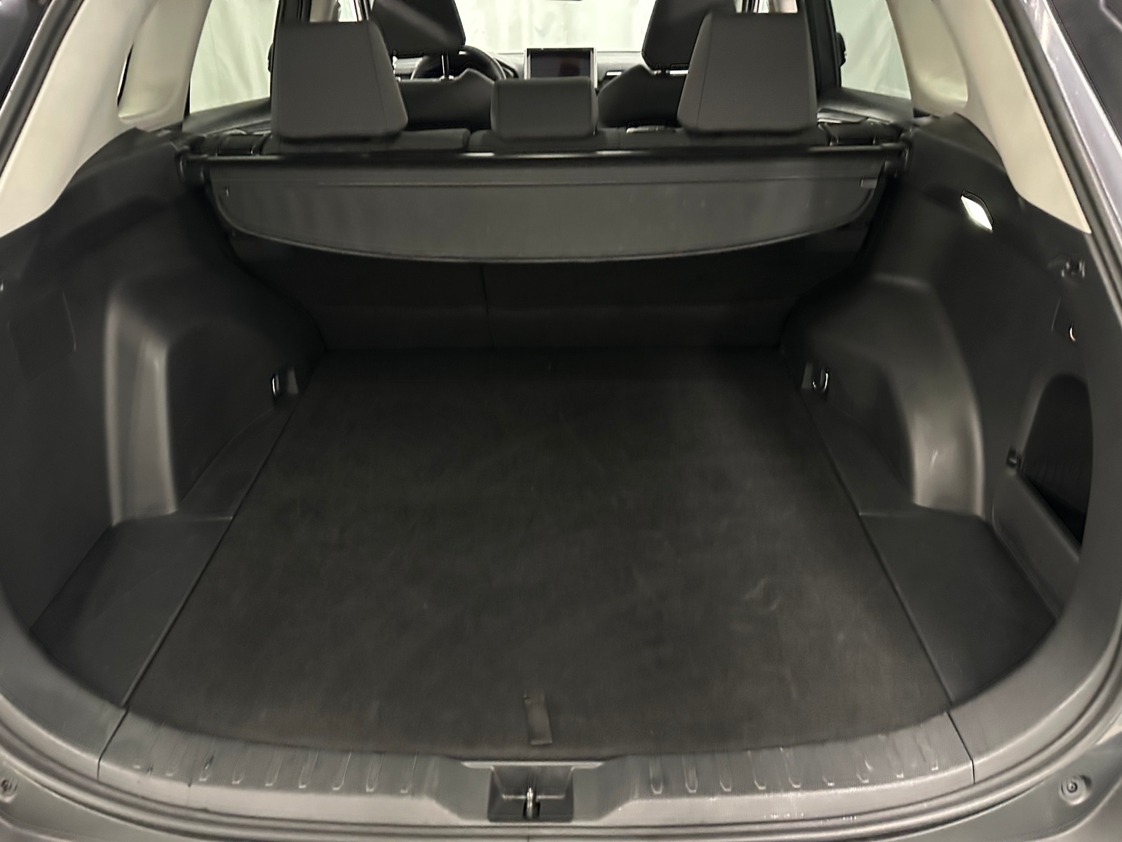 Thumbnail: 2025 Toyota RAV4 - 7