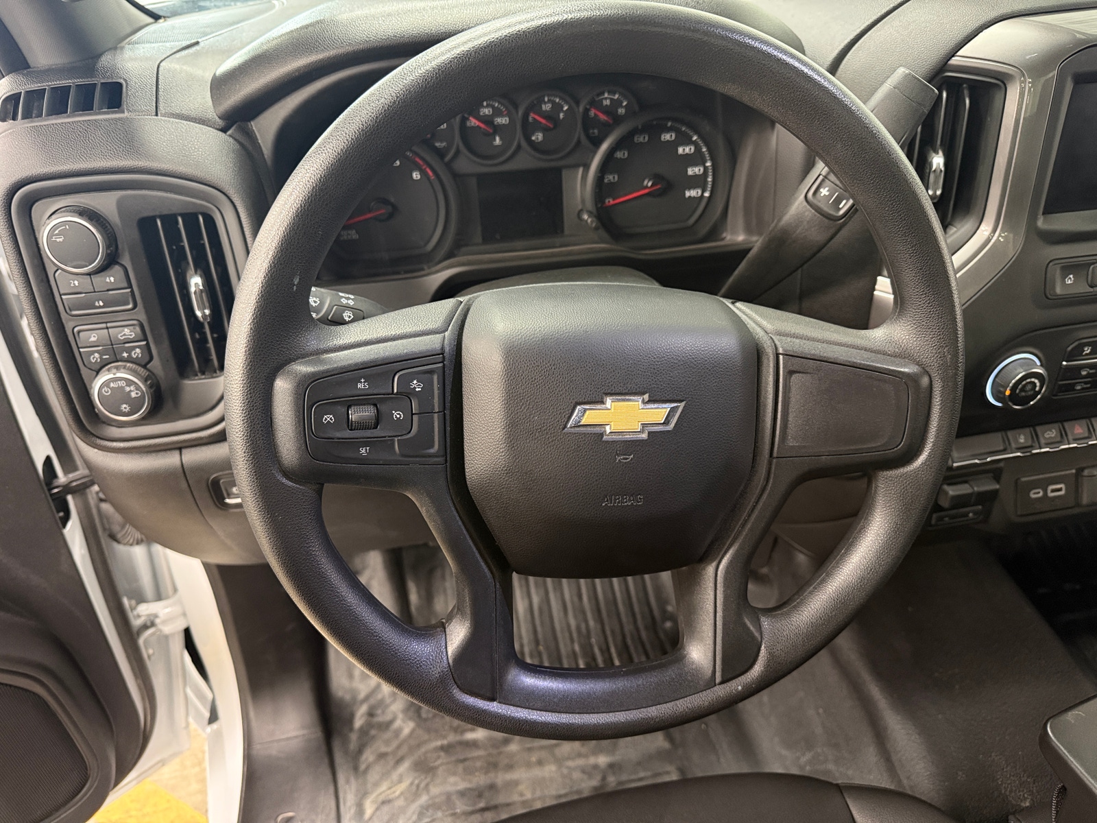 Thumbnail: 2025 Chevrolet Silverado 2500 - 5