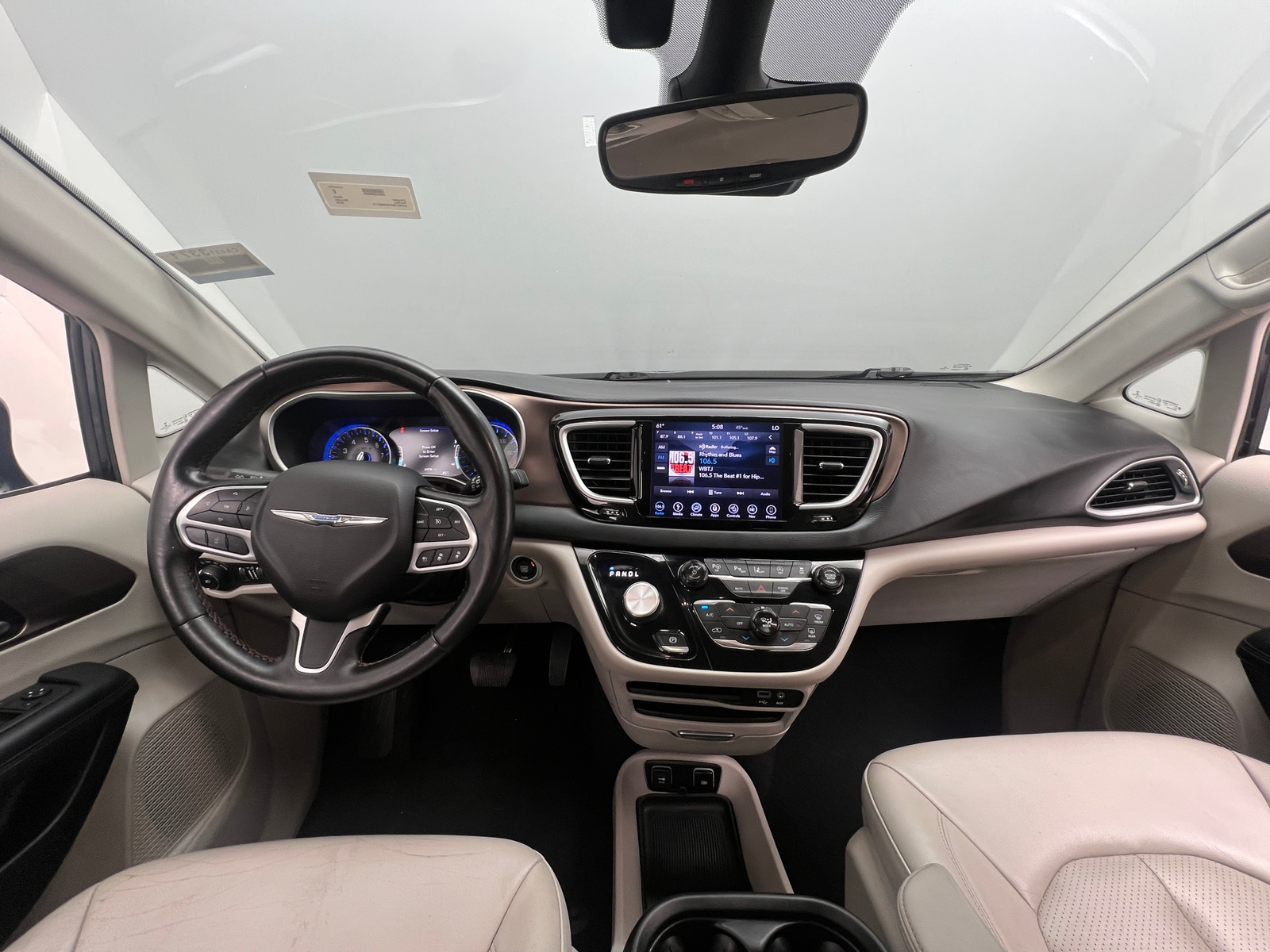 Thumbnail: 2019 Chrysler Pacifica - 2