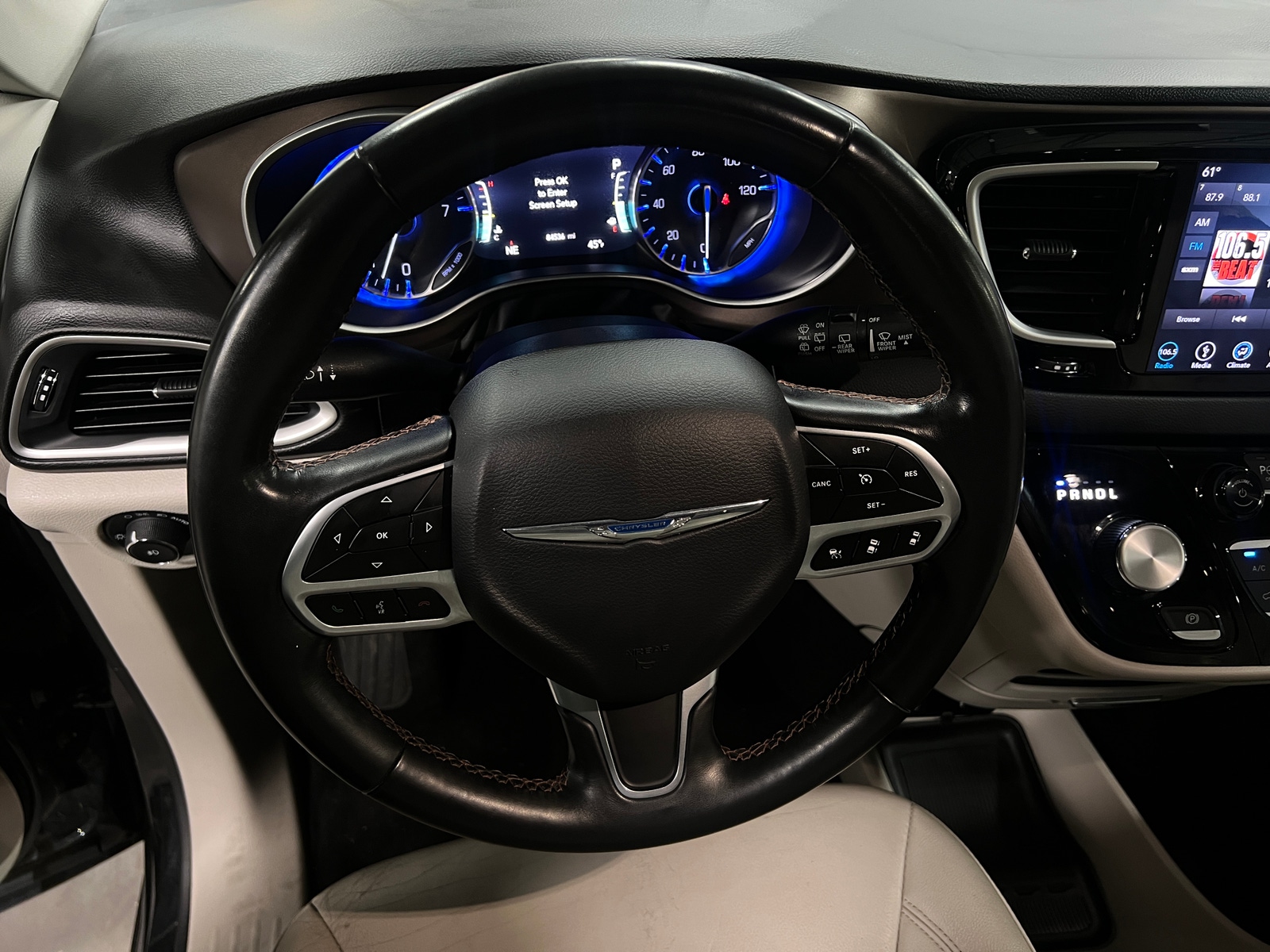 Thumbnail: 2019 Chrysler Pacifica - 4