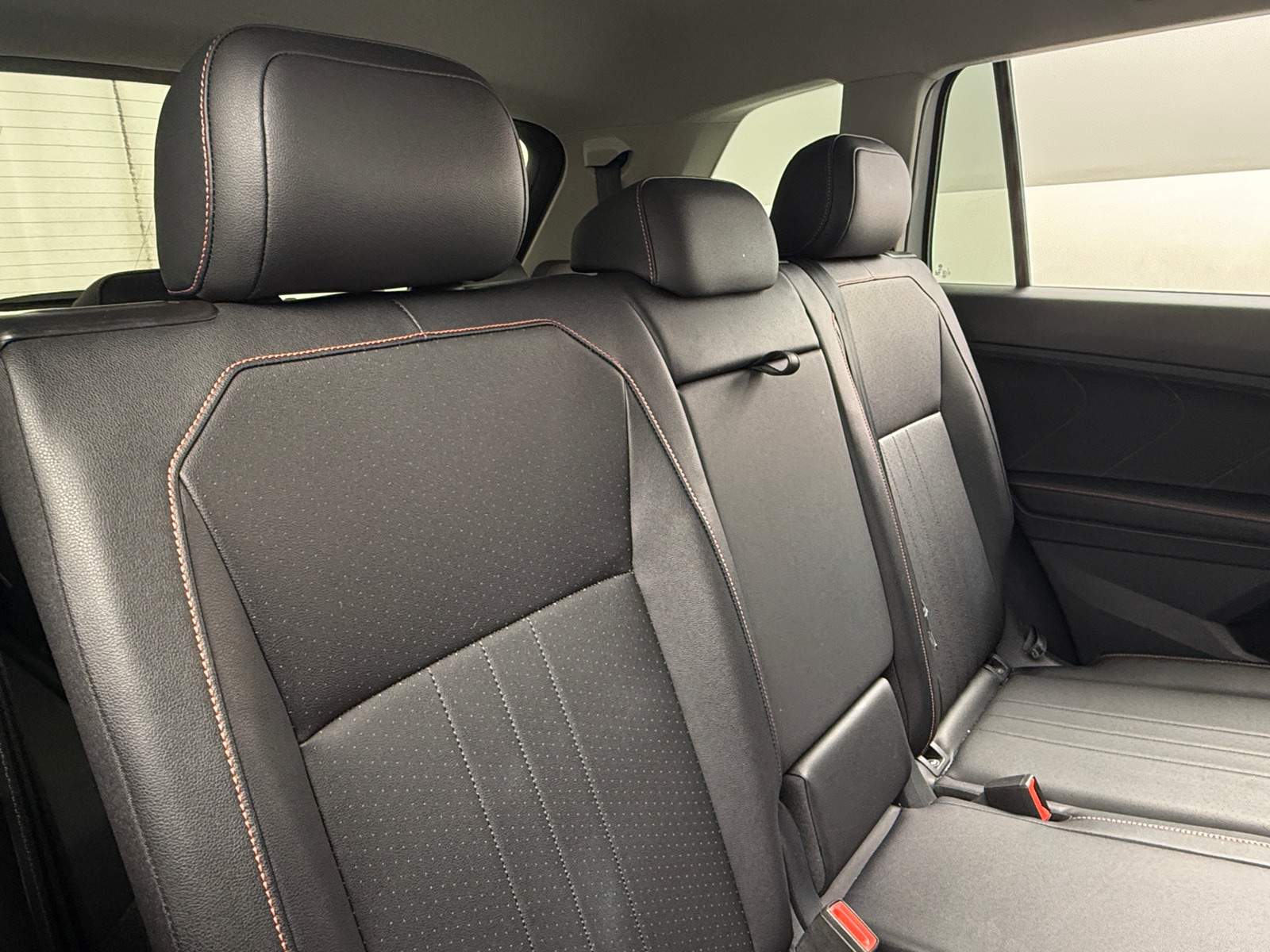 Thumbnail: 2024 Volkswagen Tiguan - 5