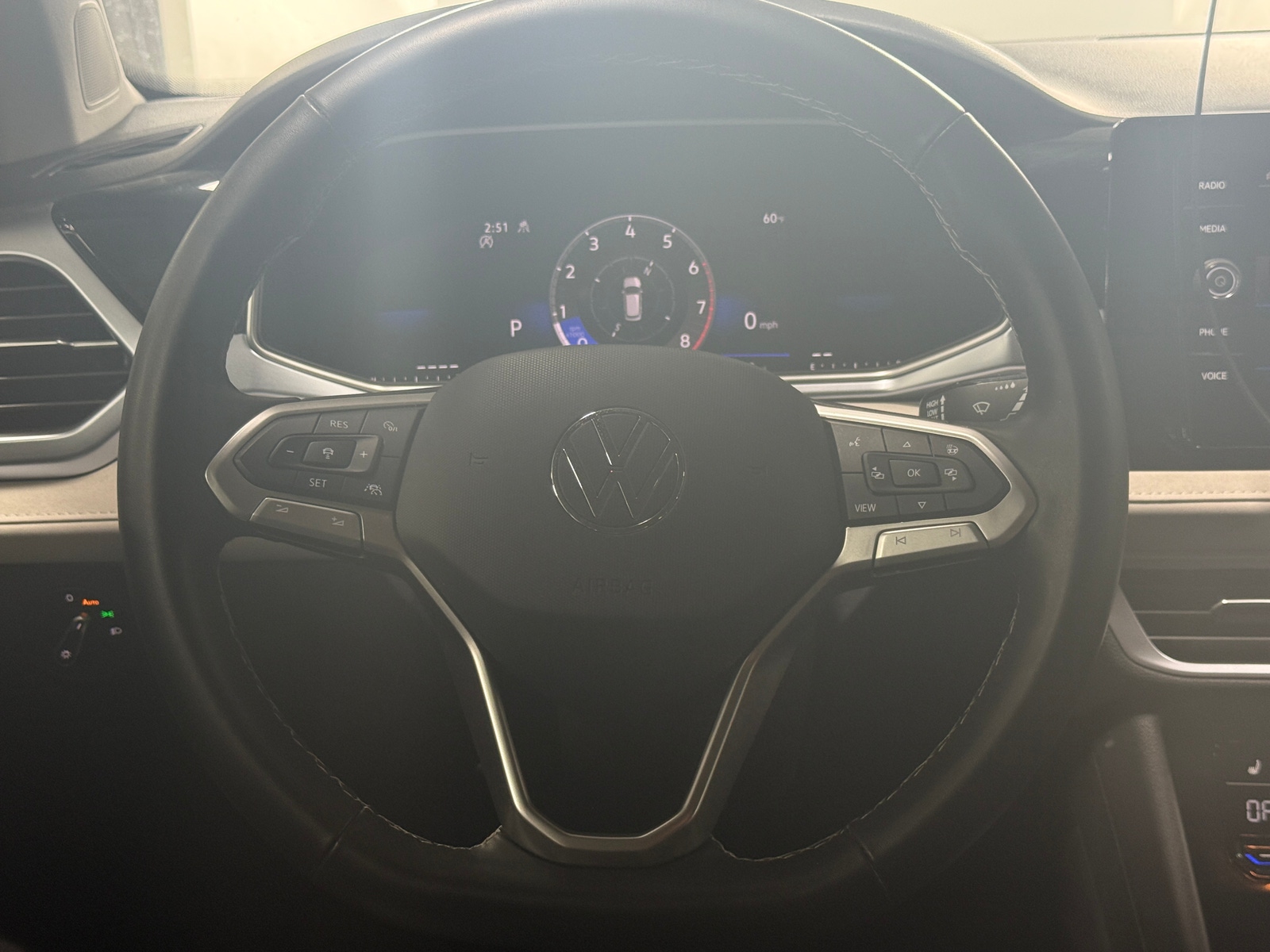 Thumbnail: 2025 Volkswagen Taos - 5