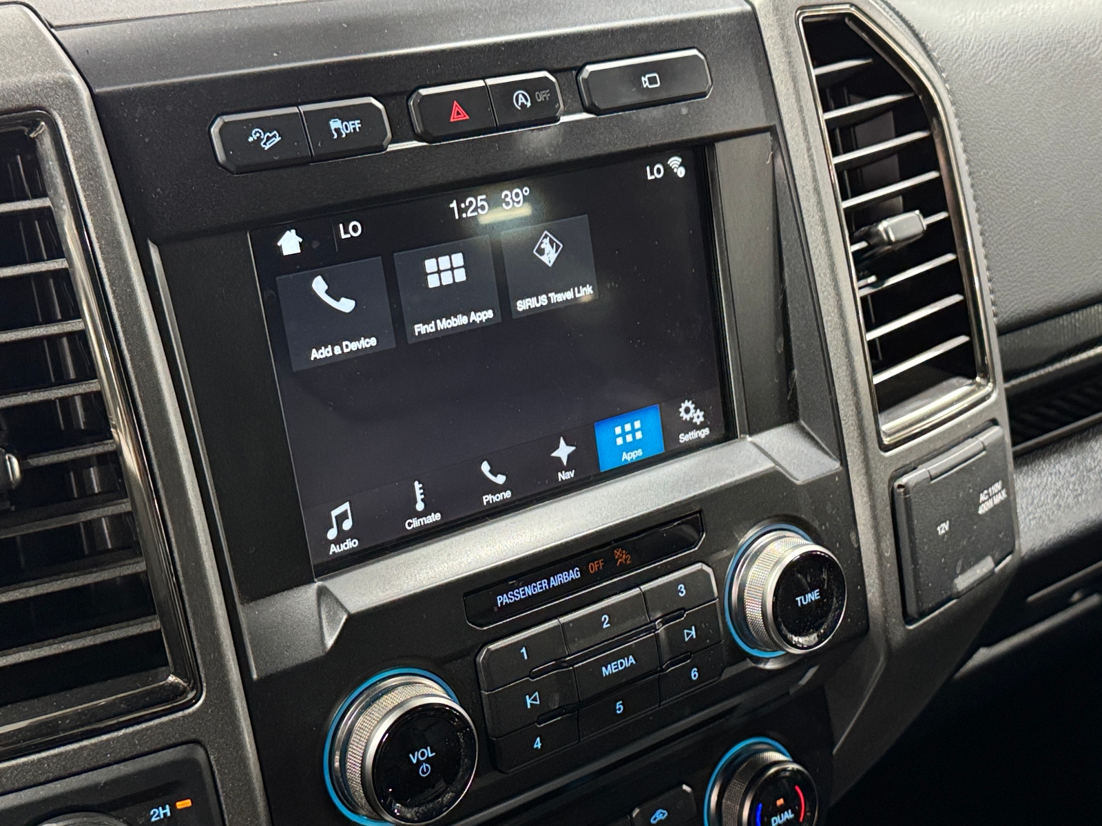 Thumbnail: 2017 Ford Econoline - 3