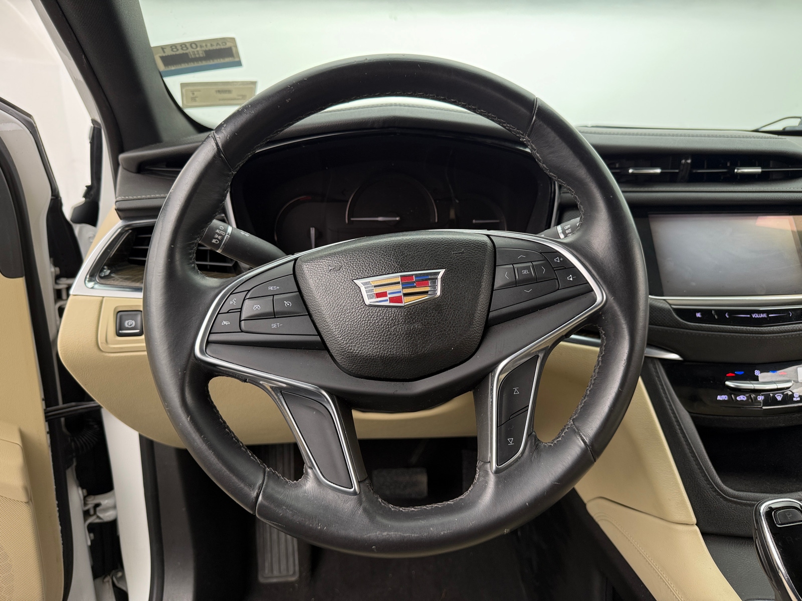 Thumbnail: 2017 Cadillac XT5 - 4