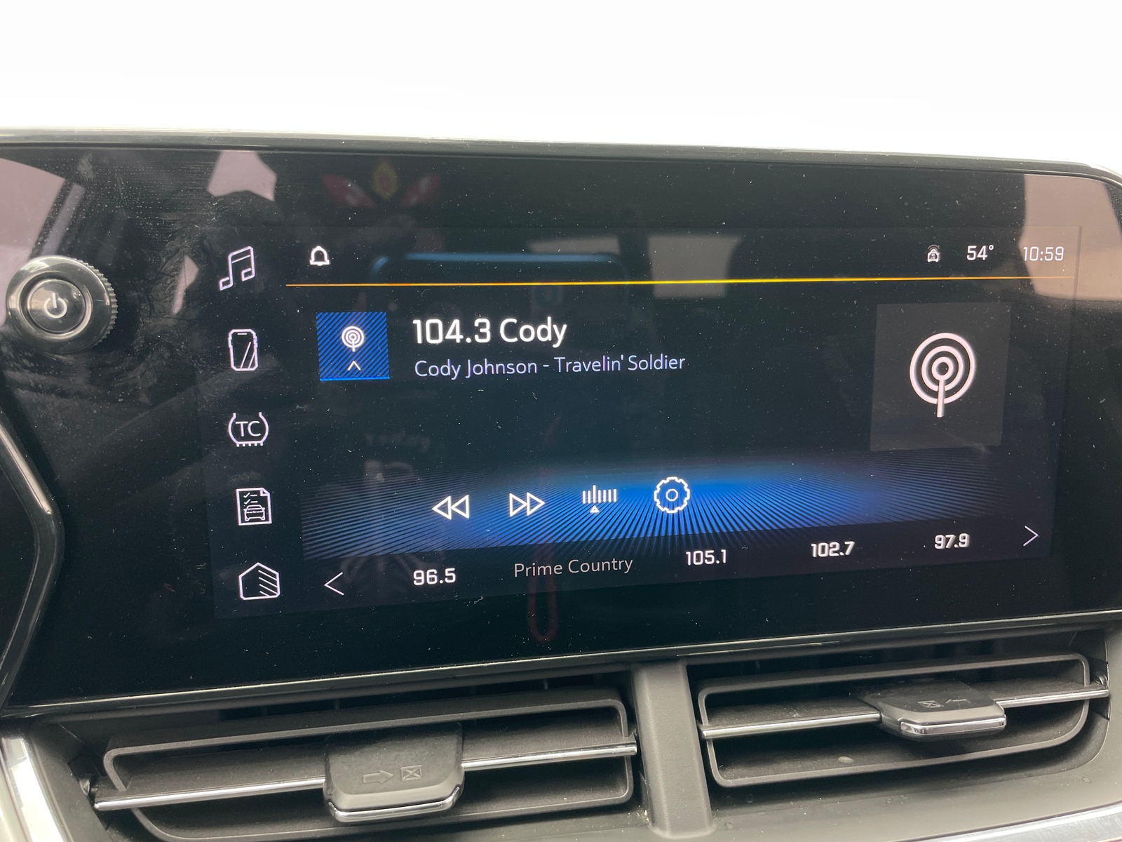 Thumbnail: 2025 Chevrolet Trax - 4