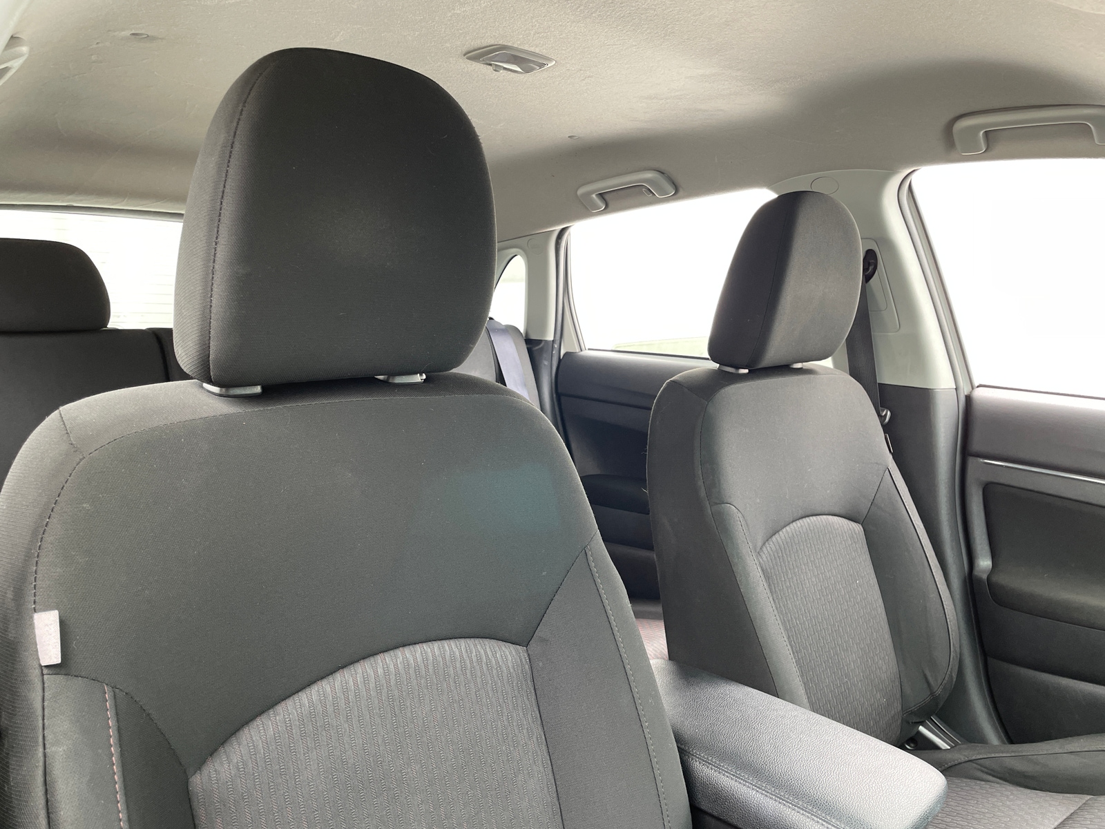 Thumbnail: 2018 Mitsubishi Outlander Sport - 2