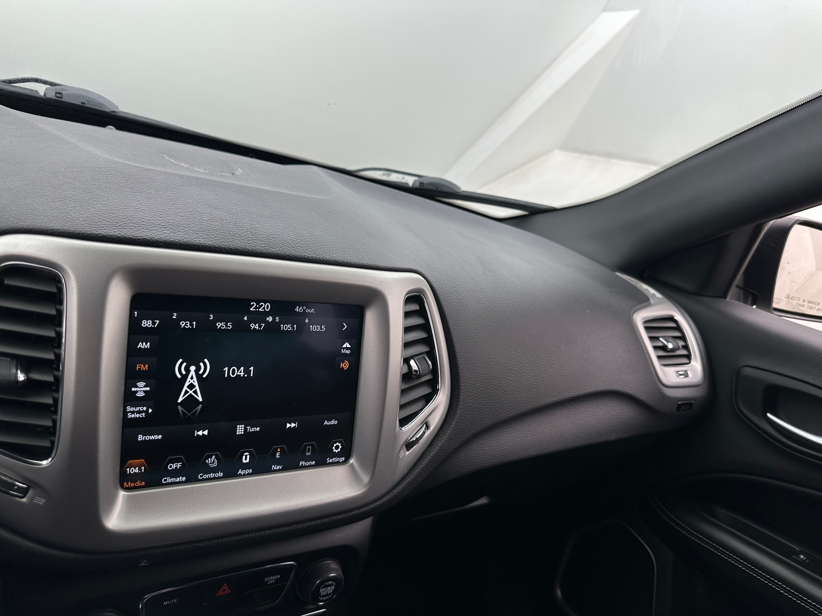 Thumbnail: 2021 Jeep Compass - 3