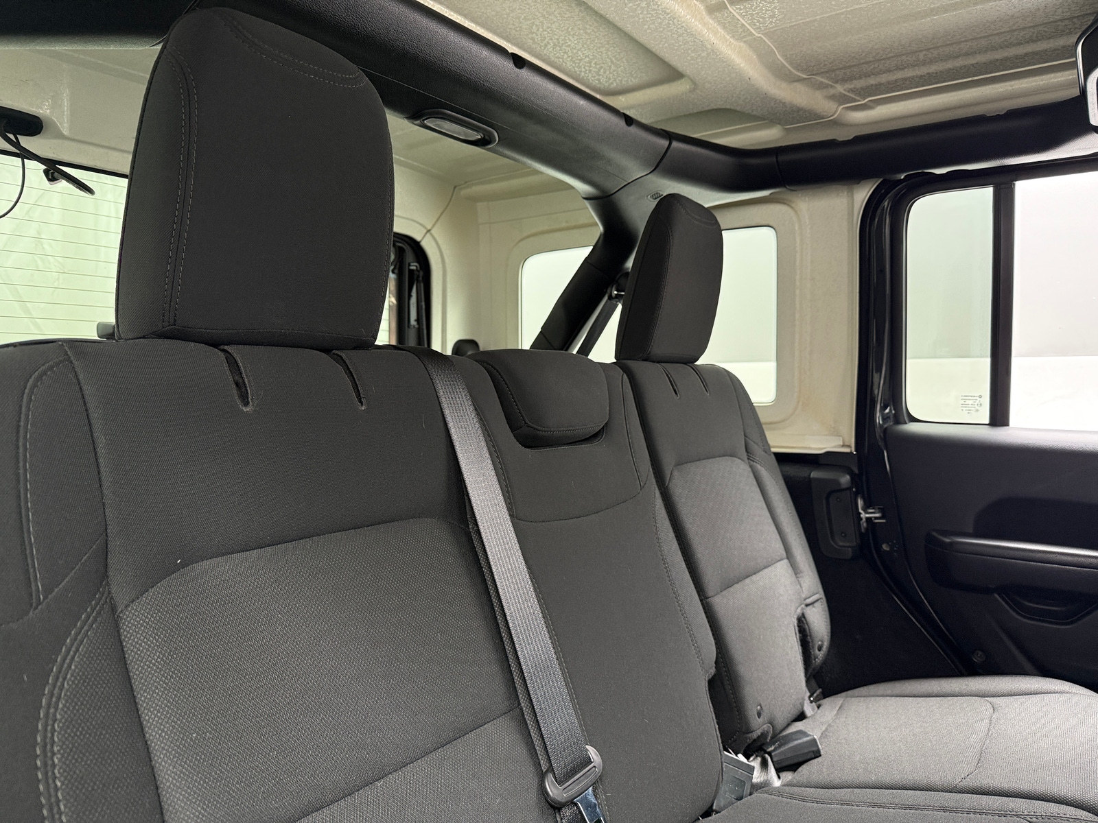 Thumbnail: 2018 Jeep Wrangler - 6