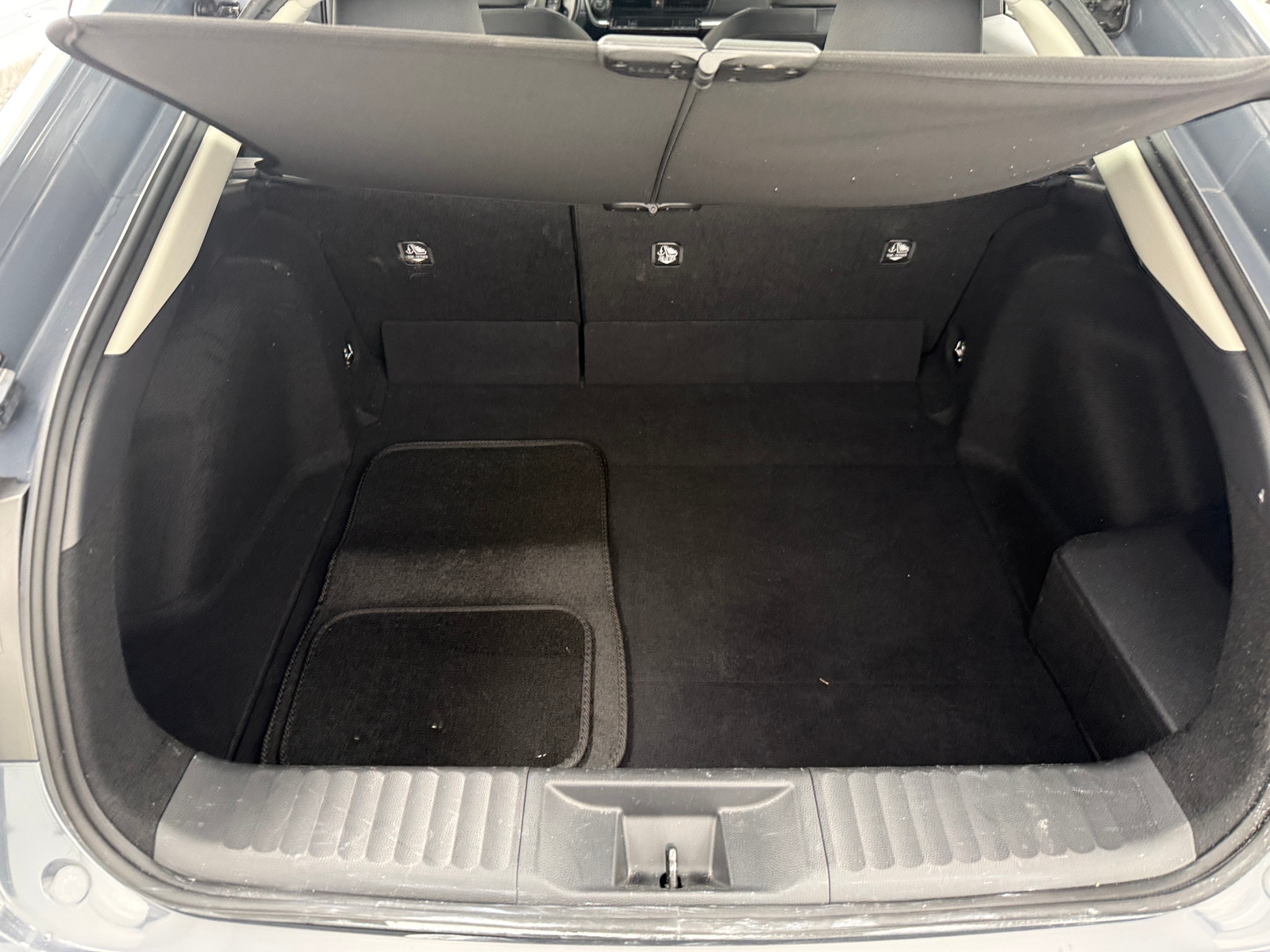 Thumbnail: 2025 Toyota Prius - 7