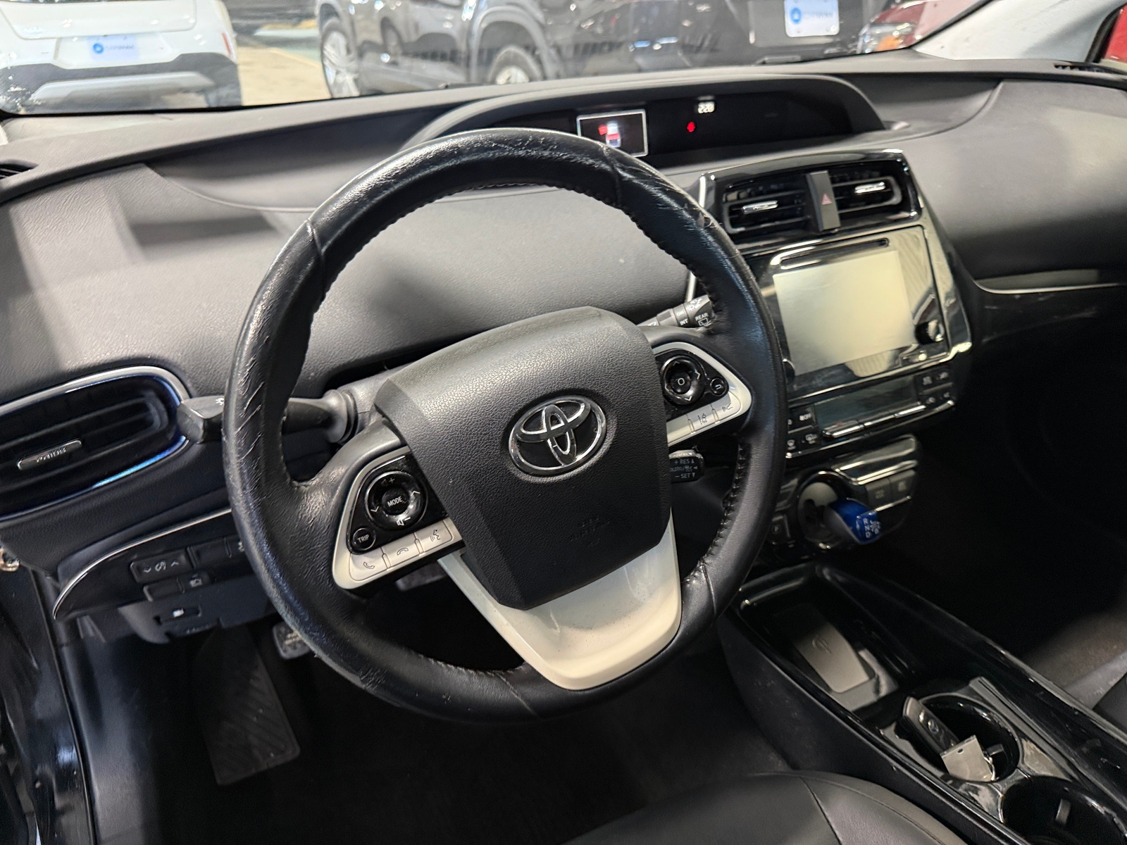 Thumbnail: 2017 Toyota Prius - 5