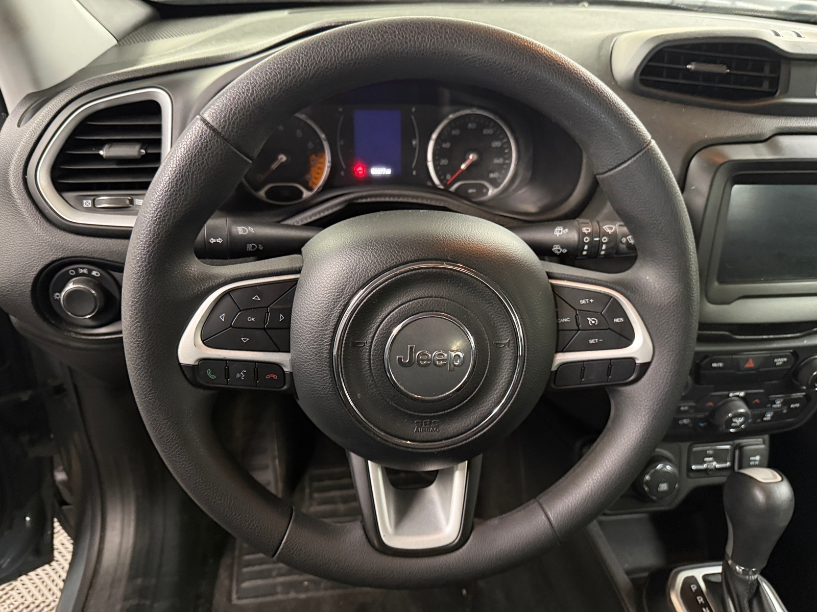 Thumbnail: 2018 Jeep Renegade - 5