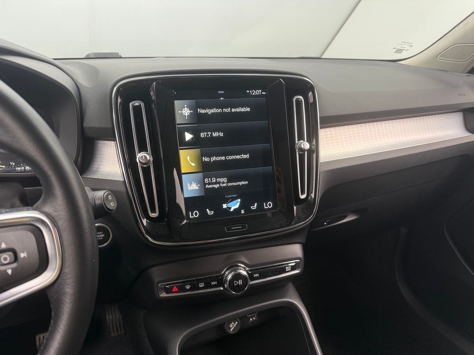 Thumbnail: 2021 Volvo XC40 - 3