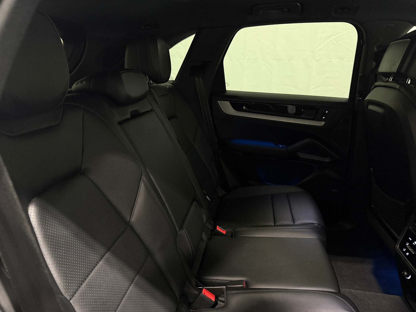 Thumbnail: 2024 Porsche Cayenne - 6