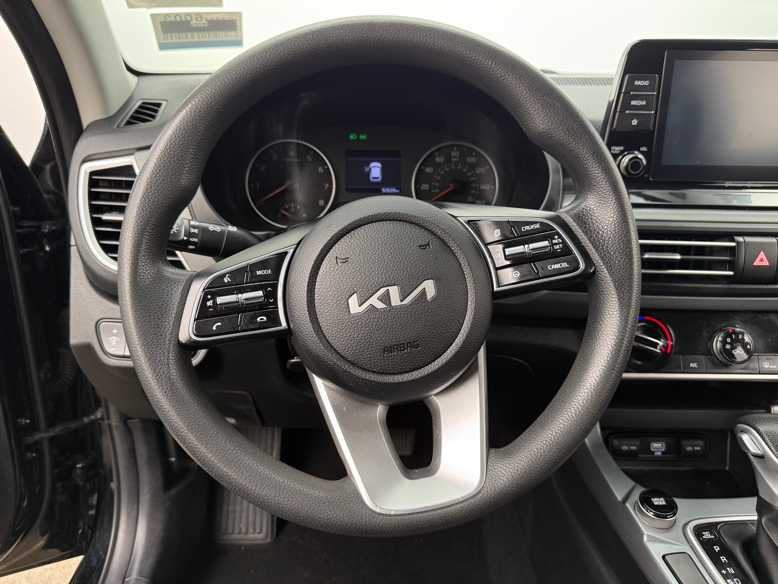 Thumbnail: 2023 Kia Seltos - 5