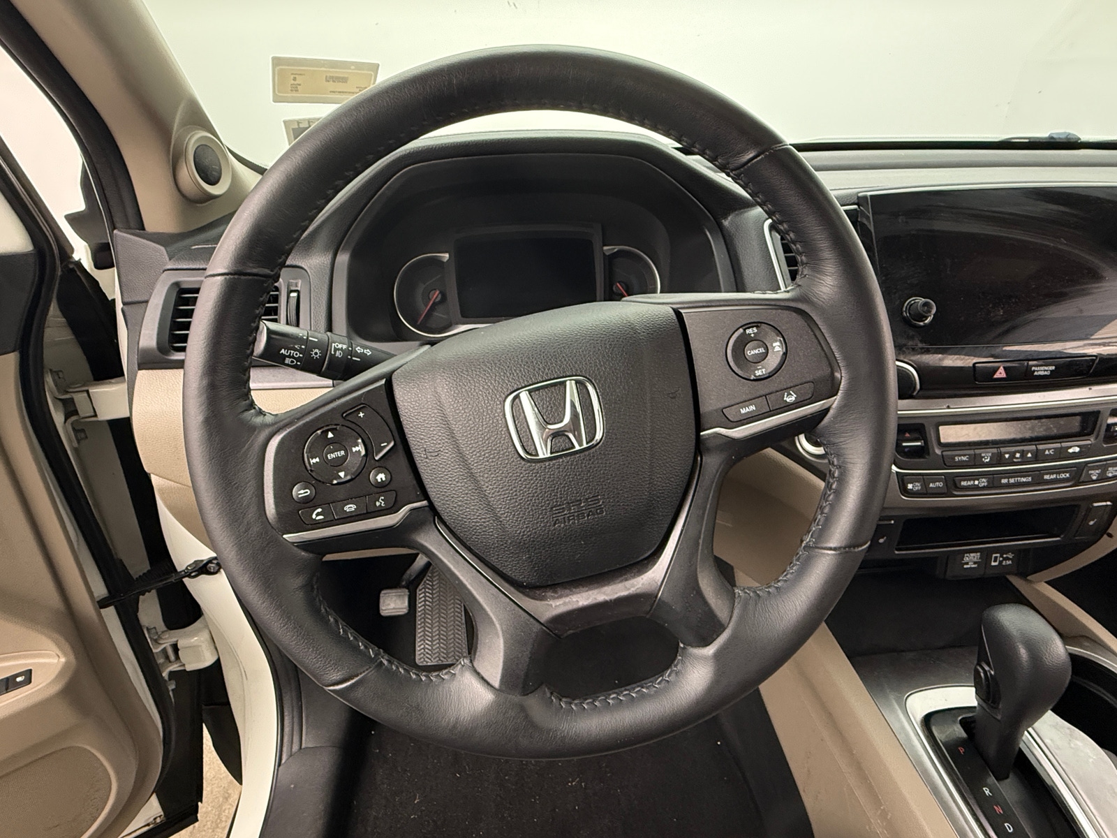 Thumbnail: 2019 Honda Pilot - 4