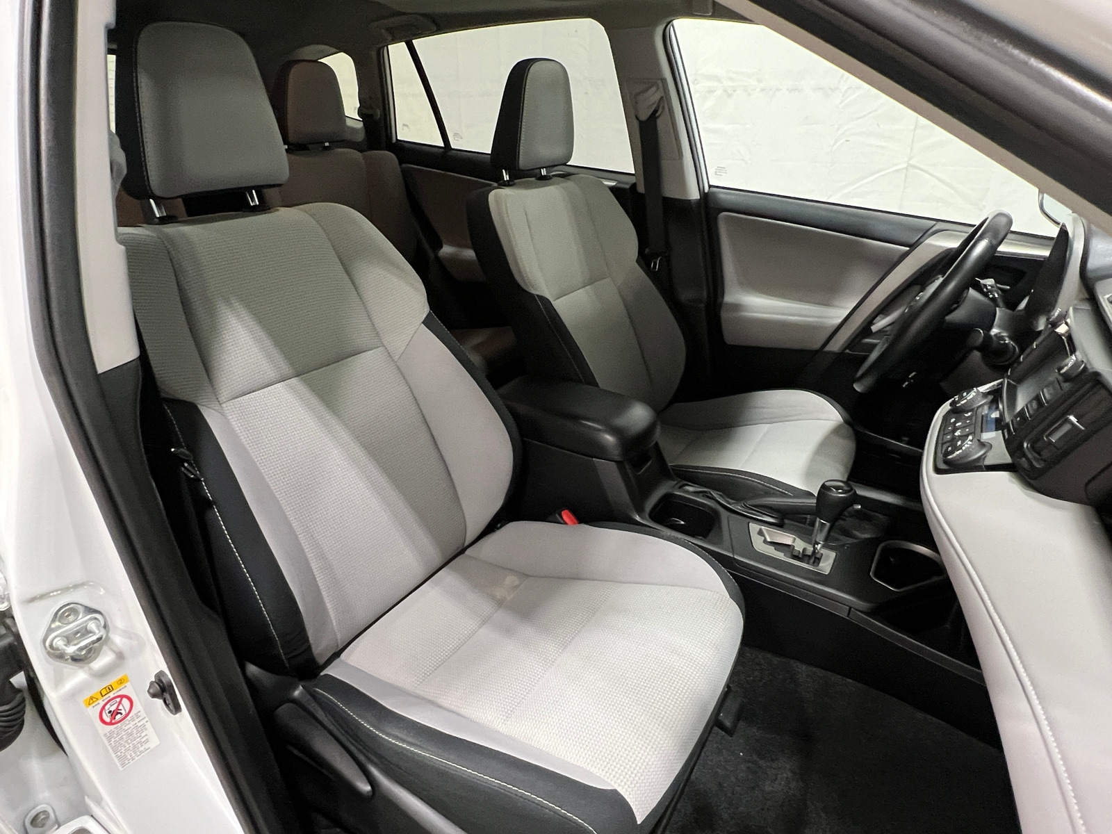 Thumbnail: 2018 Toyota RAV4 - 2