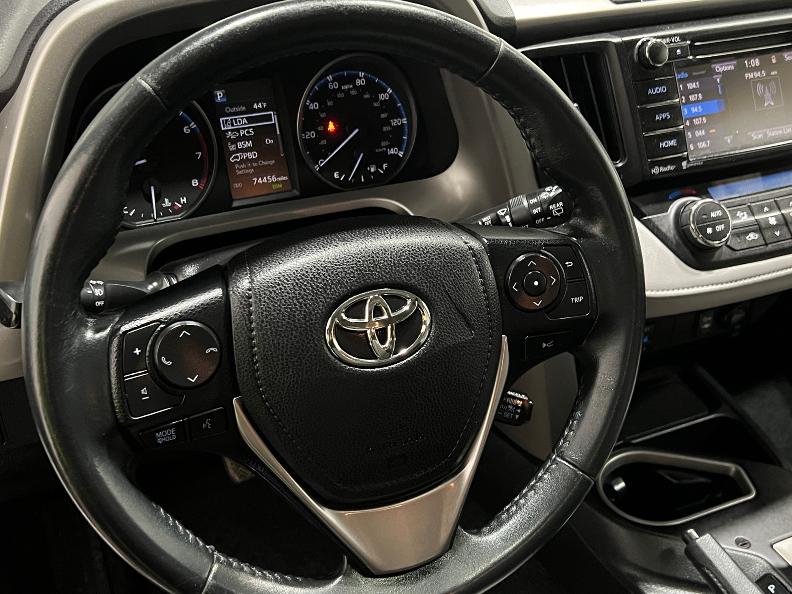 Thumbnail: 2018 Toyota RAV4 - 5