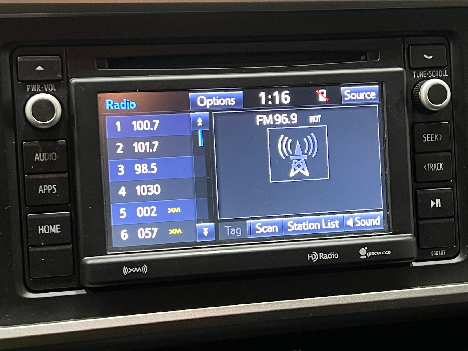 Thumbnail: 2016 Toyota Tacoma - 4