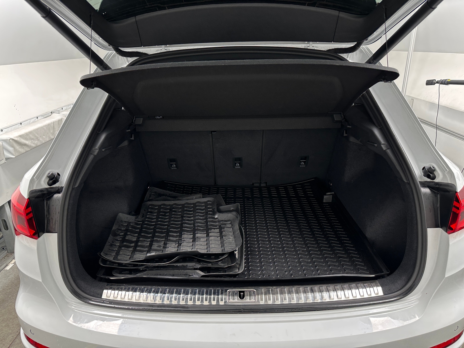 Thumbnail: 2023 Audi Q3 - 6