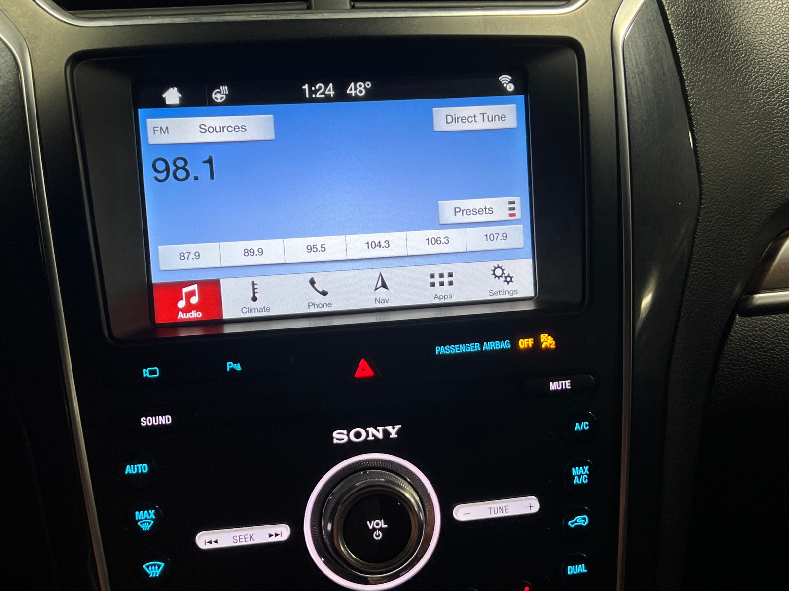 Thumbnail: 2019 Ford Explorer - 3