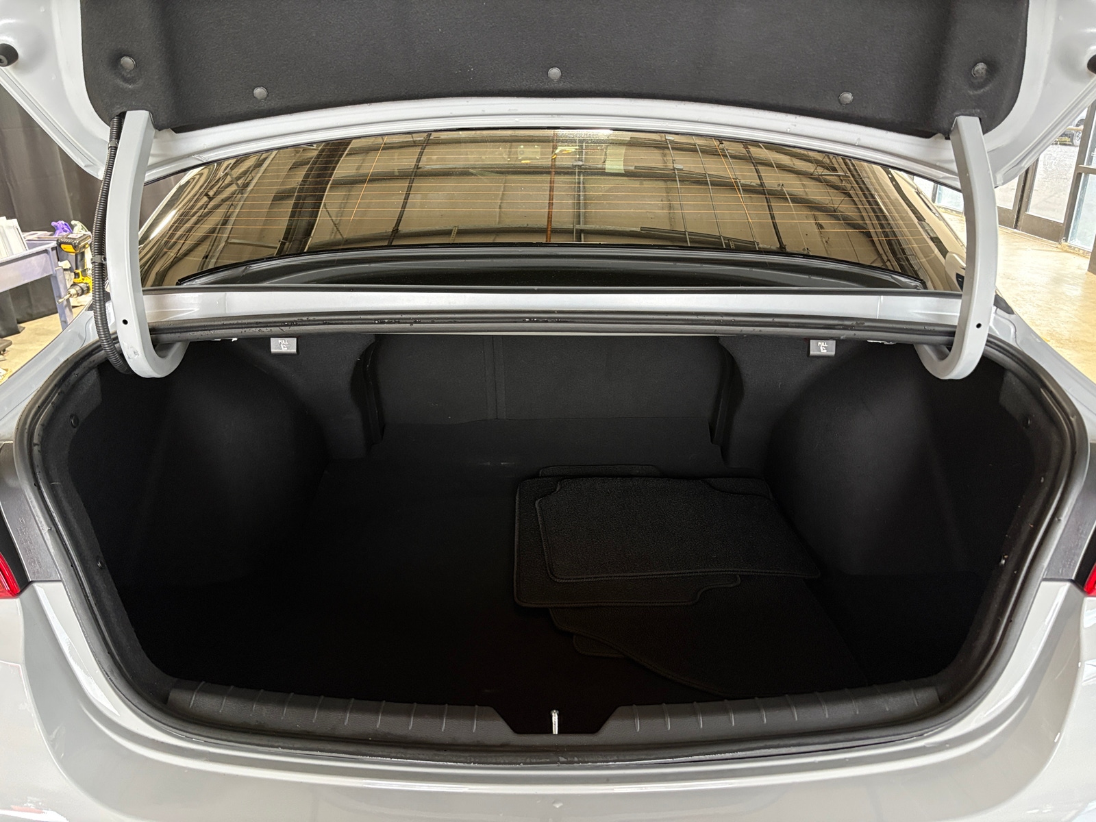 Thumbnail: 2023 Kia K5 - 6