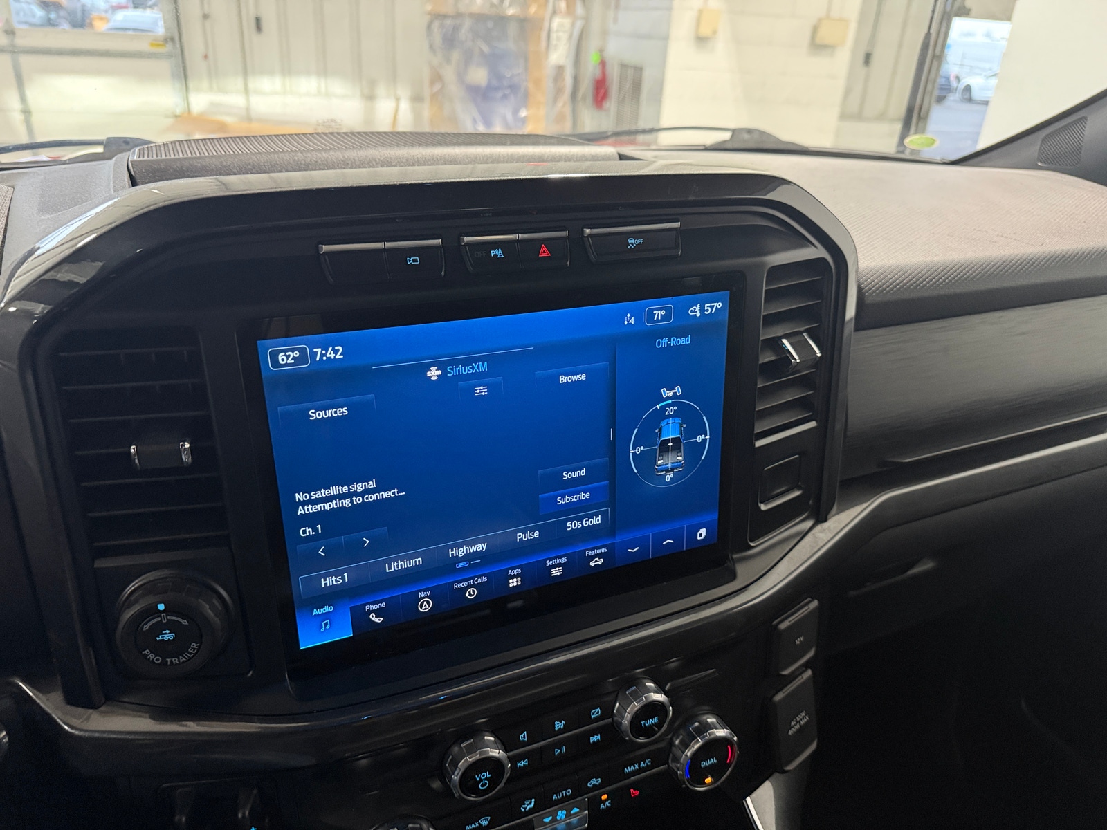 Thumbnail: 2022 Ford Econoline - 4