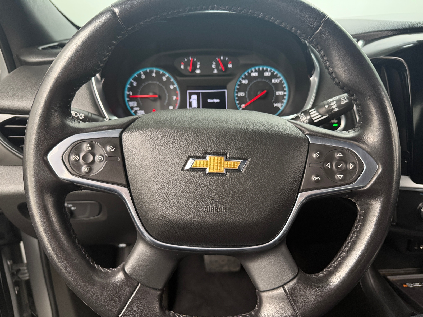 Thumbnail: 2022 Chevrolet Traverse - 5