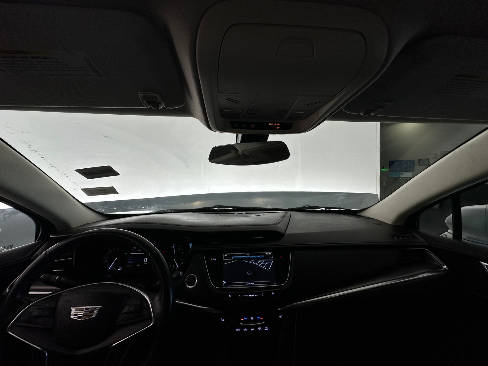 Thumbnail: 2017 Cadillac XT5 - 2