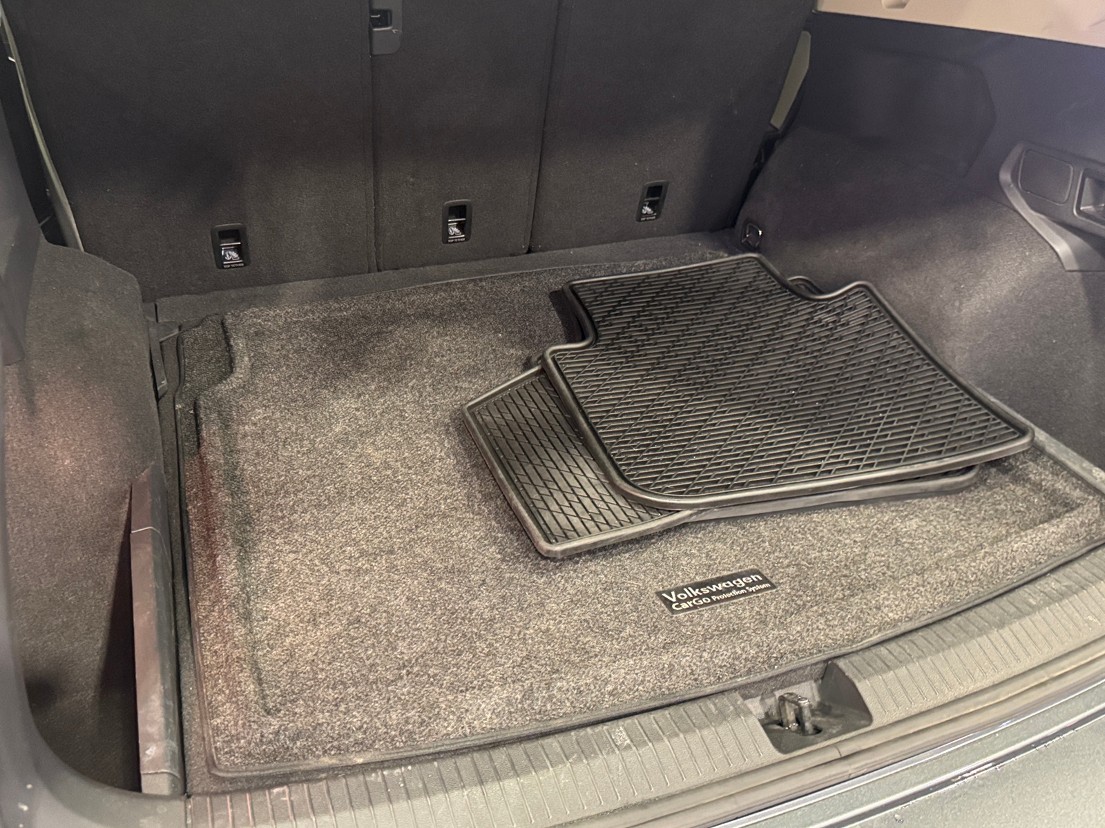 Thumbnail: 2021 Volkswagen Tiguan - 6