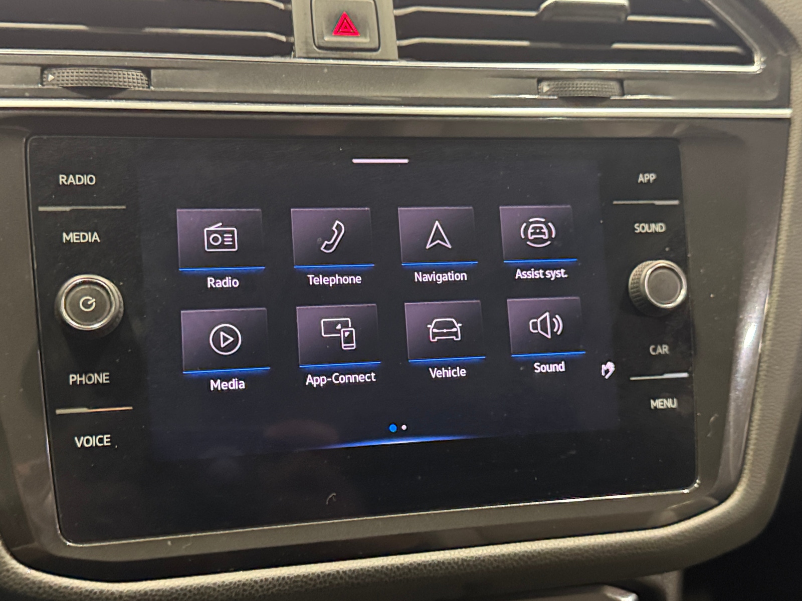 Thumbnail: 2021 Volkswagen Tiguan - 3