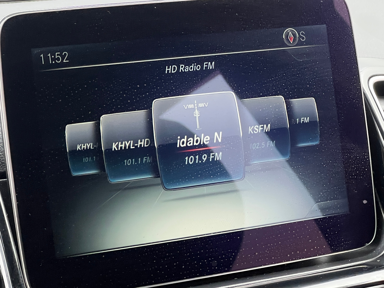 Thumbnail: 2016 Mercedes-Benz GLE - 3