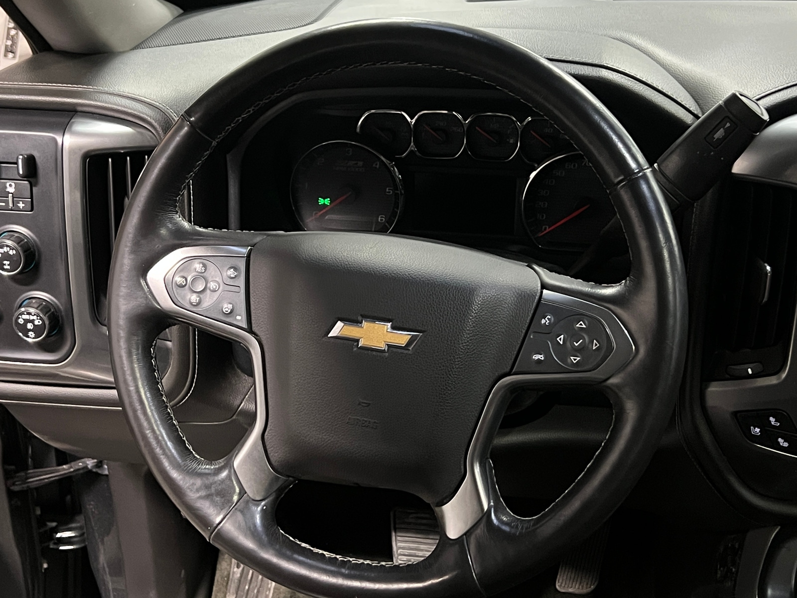 Thumbnail: 2017 Chevrolet Silverado 1500 - 4