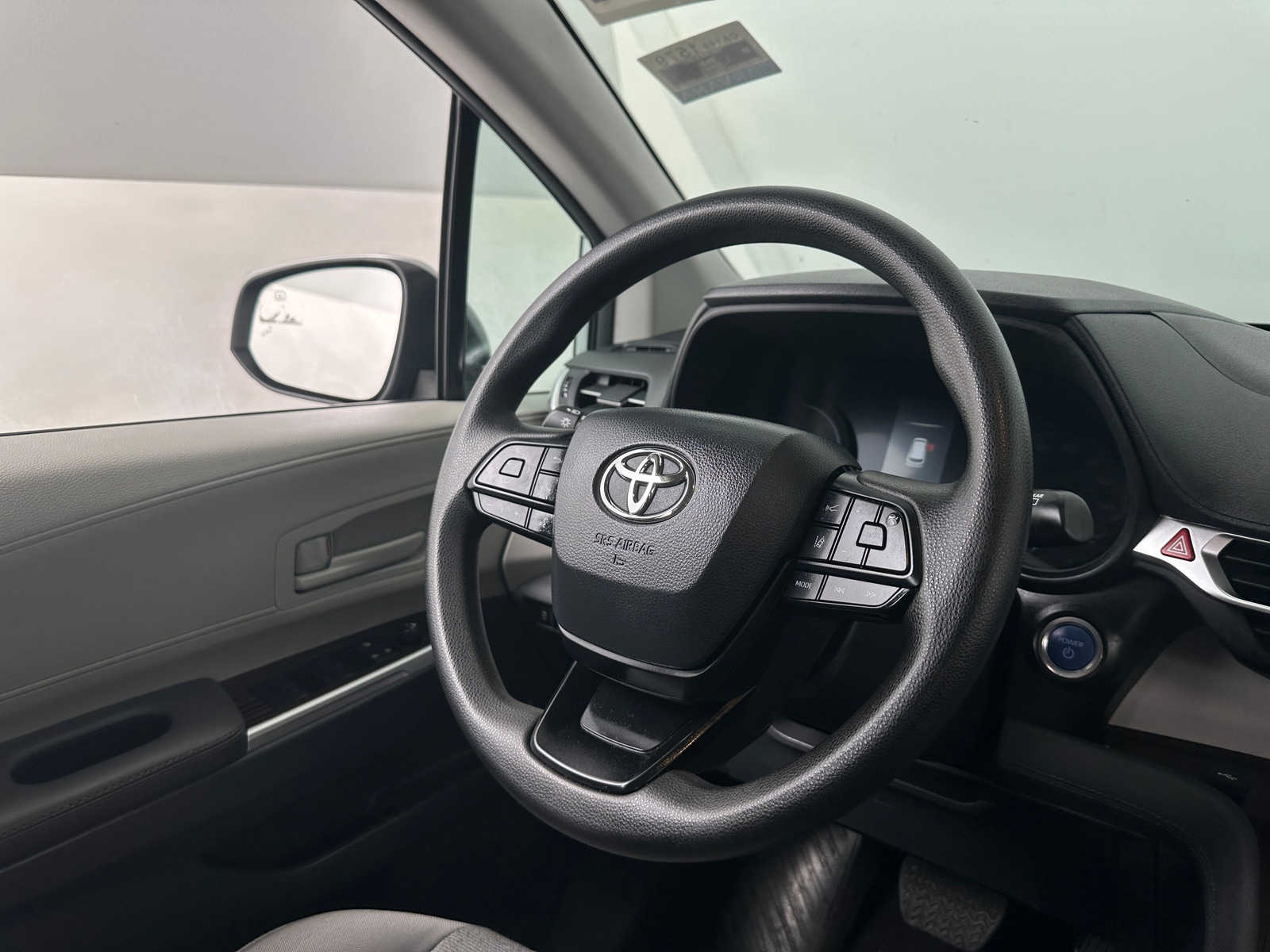 Thumbnail: 2024 Toyota Sienna - 5