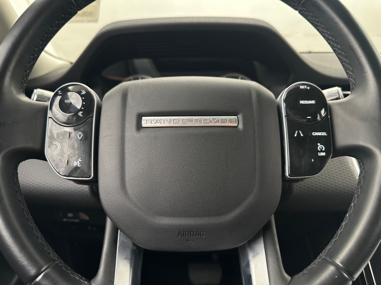 Thumbnail: 2020 Land Rover Range Rover Evoque - 4