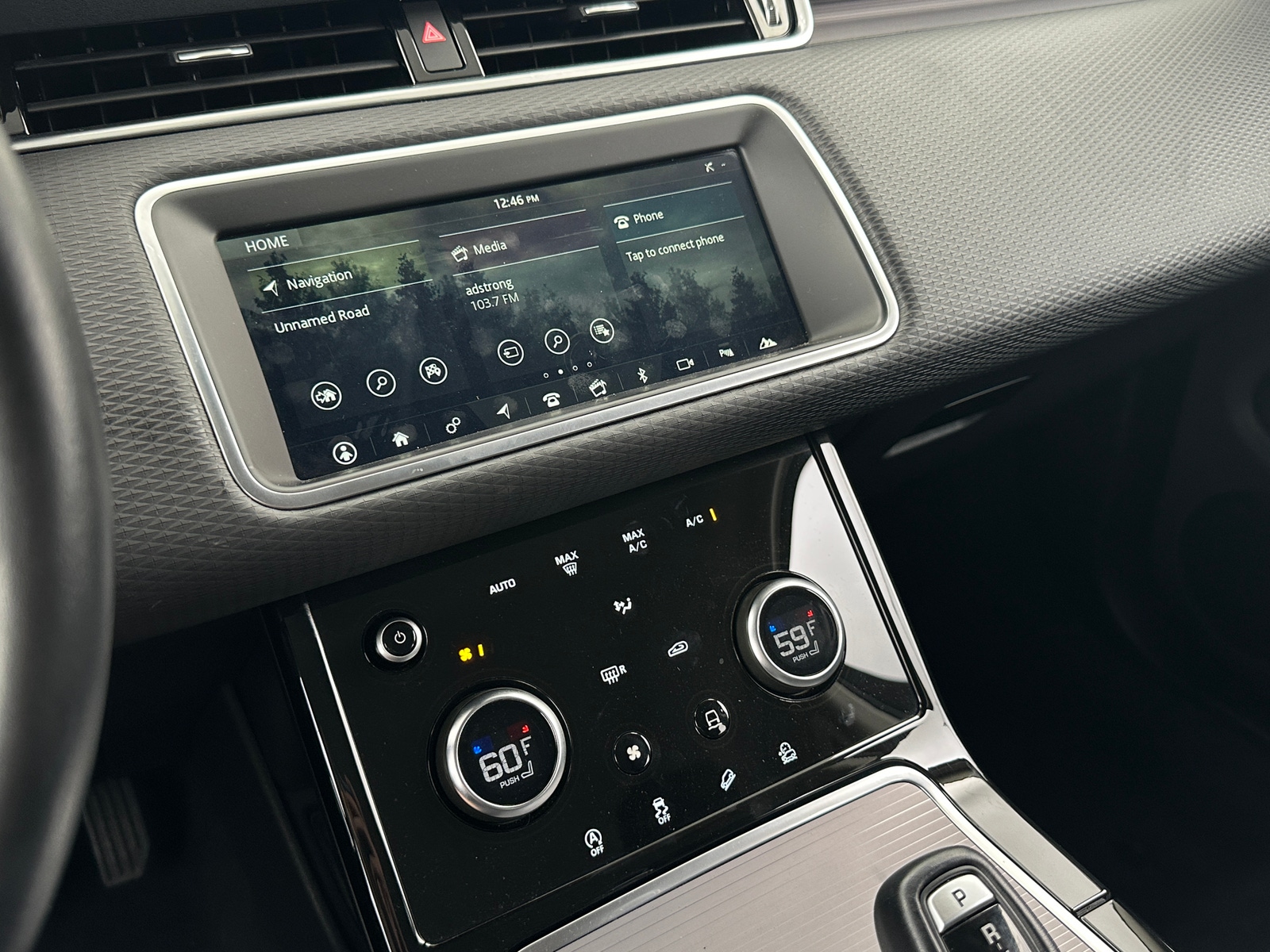 Thumbnail: 2020 Land Rover Range Rover Evoque - 3