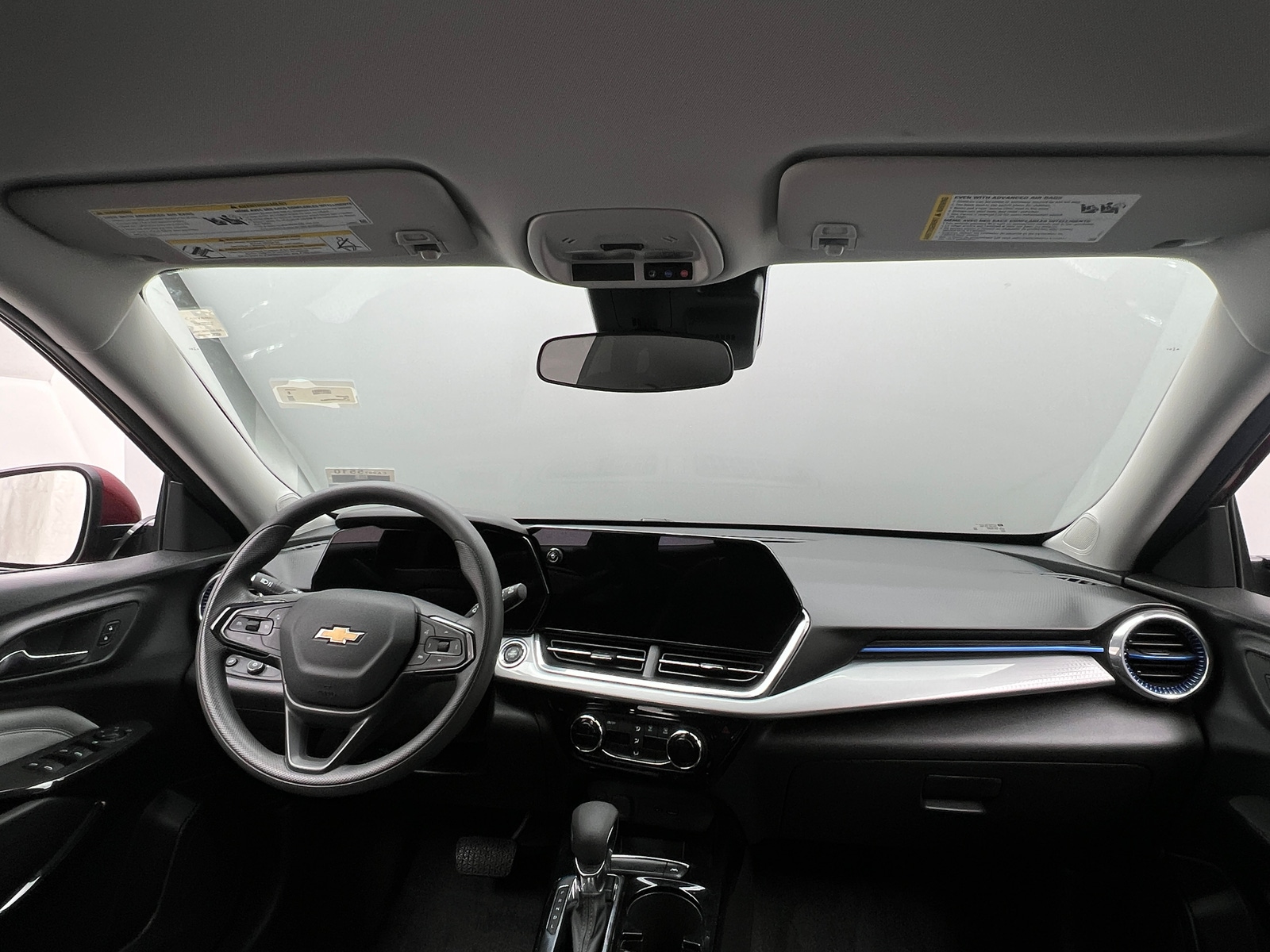 Thumbnail: 2025 Chevrolet Trax - 3