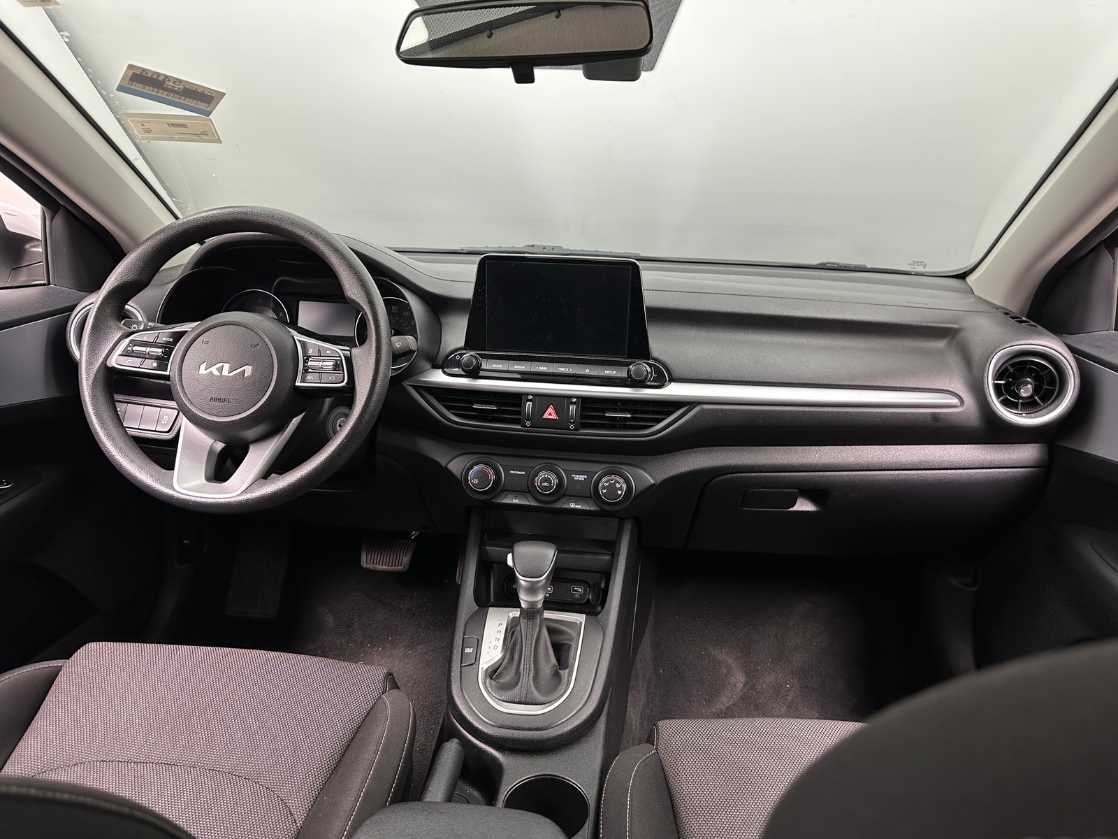 Thumbnail: 2024 Kia Forte - 3