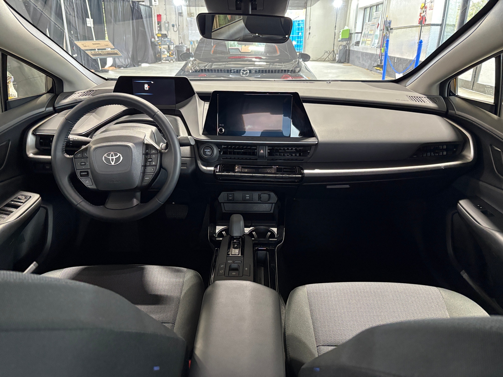 Thumbnail: 2025 Toyota Prius - 3